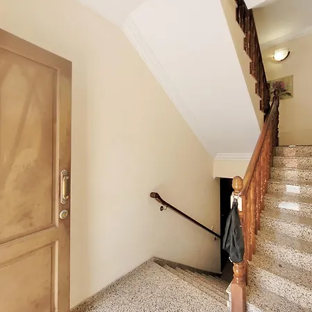 Miranda Penthouse Ai With Free Parking