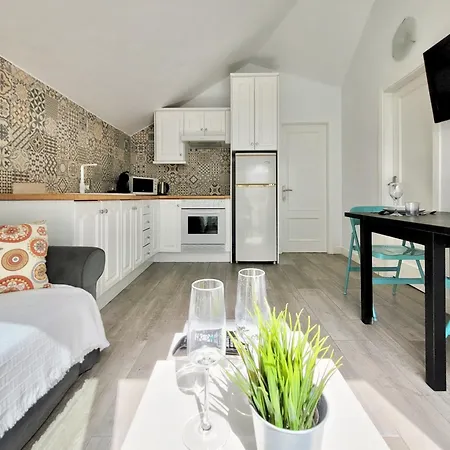 Miranda Penthouse Ai With Free Parking דירה